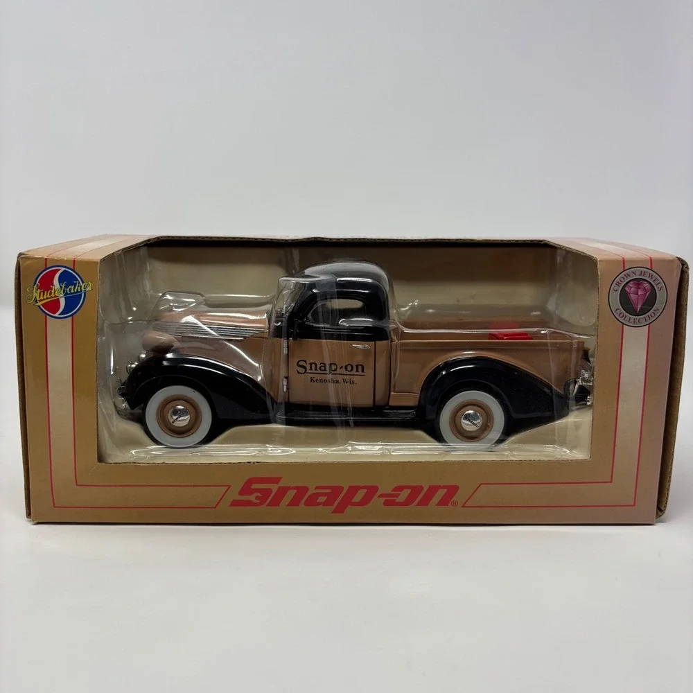 Snap-on Tools 1937 Studebaker Pickup Truck Crown Jewels Collection 1:24 Diecast